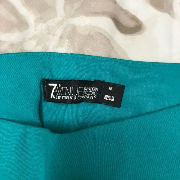 Excellent Condition NY & Comp 7th Ave Stretch Ankle pants. Size M - Picture 3 of 9